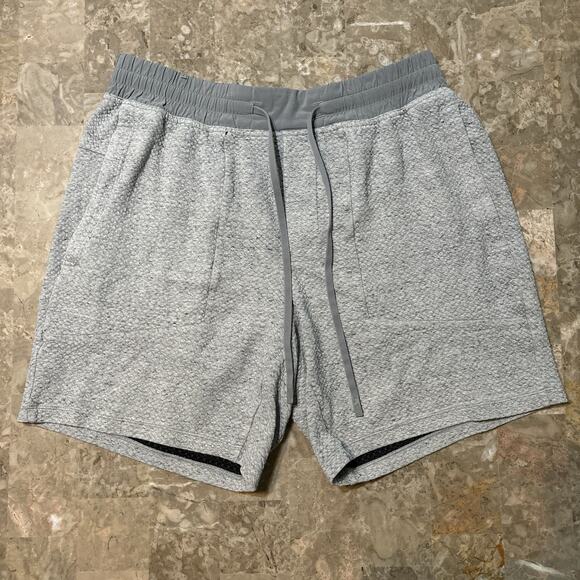 Lululemon At Ease Shorts Mens Large Grey 7" Textured Lounge Casual Gym - Picture 1 of 8